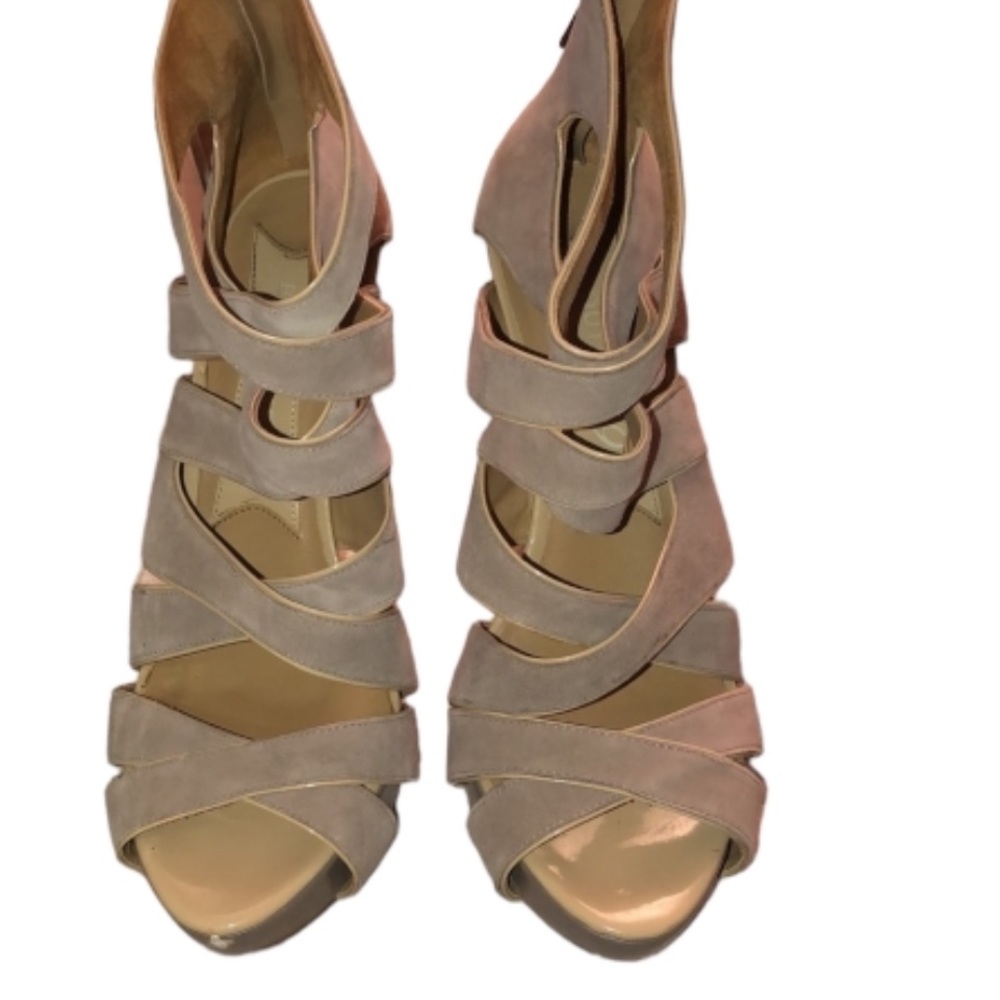 𝅺Boutique 9 size 10 Tan Leather / Suede cage platforms